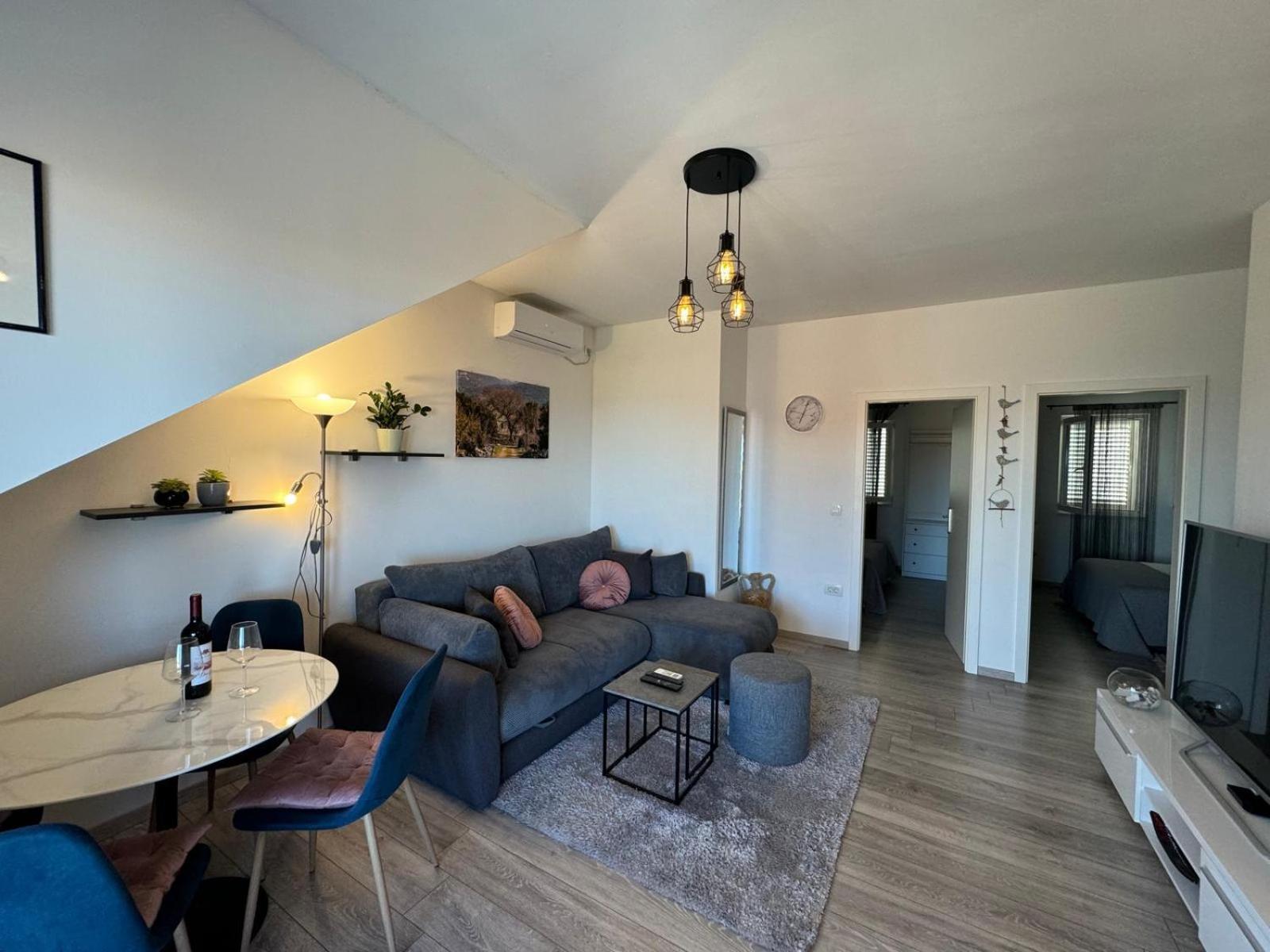 Apartman Boni Apartment โอเรบิก ภายนอก รูปภาพ